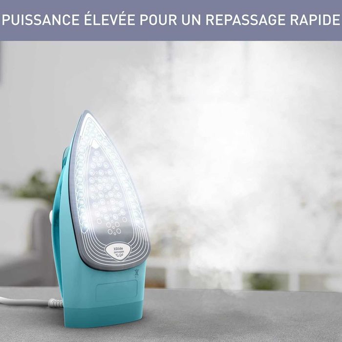 Парна ютия Calor Express FV2851C0, 2400W, парен удар 160г, ПРОМОЦИЯ!