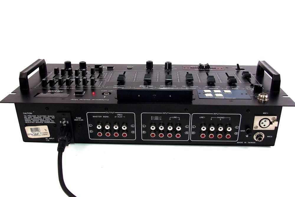 Mixer Hama profesional, 6 intrari, 4 iesiri, ideal DJ si studio, NOU