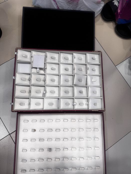 Отдам даром планшеты для украшения