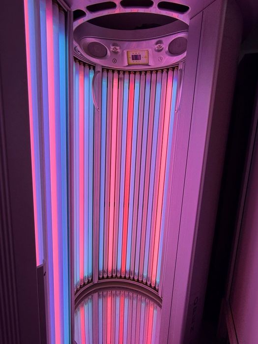 Aparat de bronzat MegaSun  Space 2000