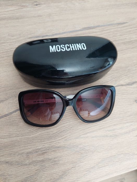 Слънчеви очила Moschino