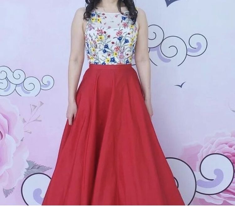 Вечернее платье, подойдет на выпускной