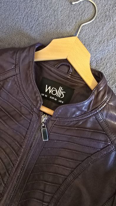 Кожено яке в лилаво