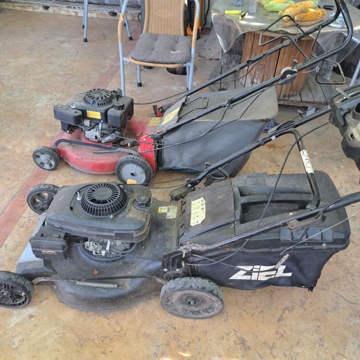 Самоходни косачки 2бр.