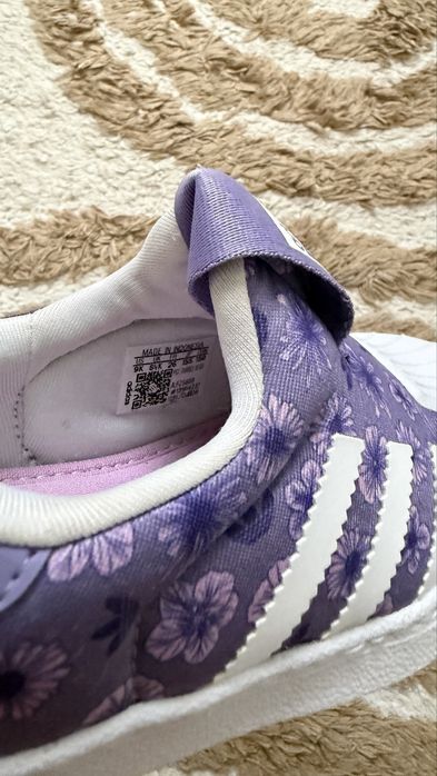 Pantofi sport Adidas mărimea 26