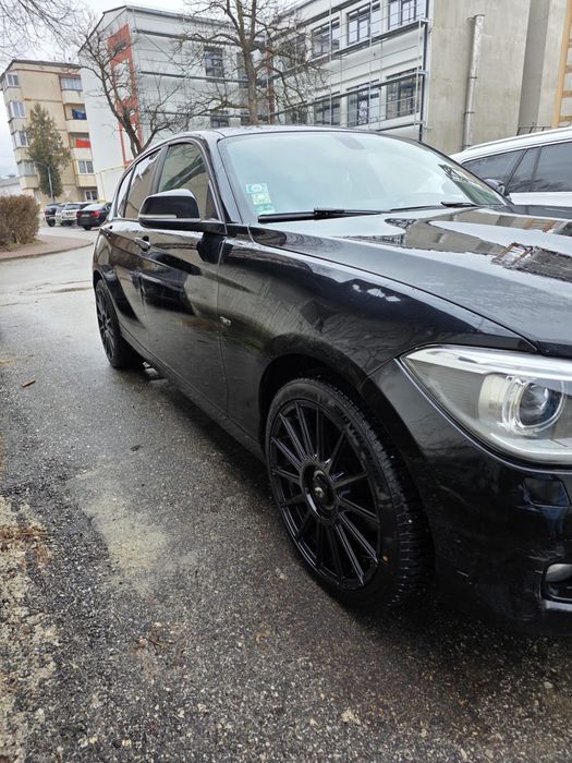 BMW Seria 1 anul 2014