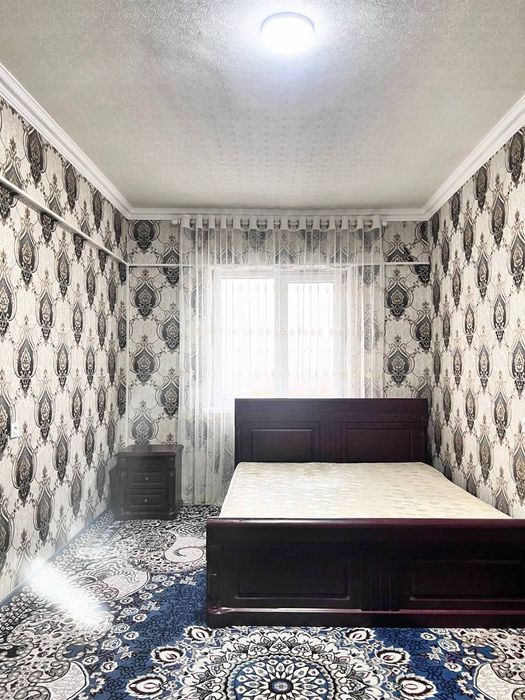 Яккасарой , Kosmonavtlar” –метроси якинида жойлашган янги уй
Кенг ошхо