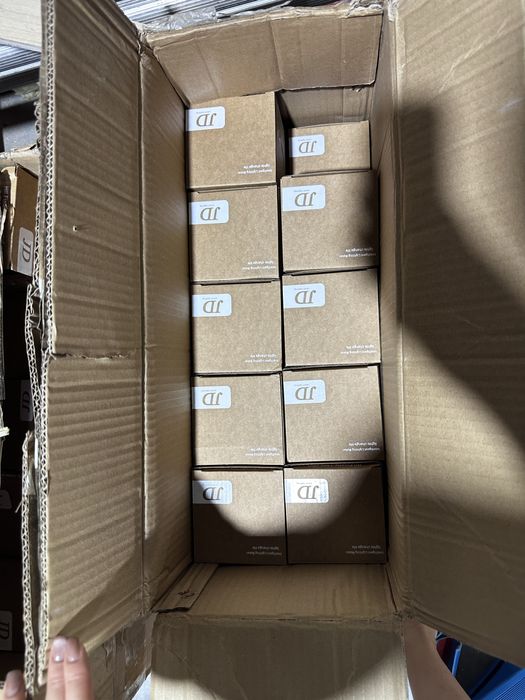 Продам споты новые срочно