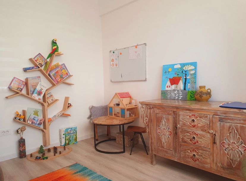 Biblioteca in forma de copac