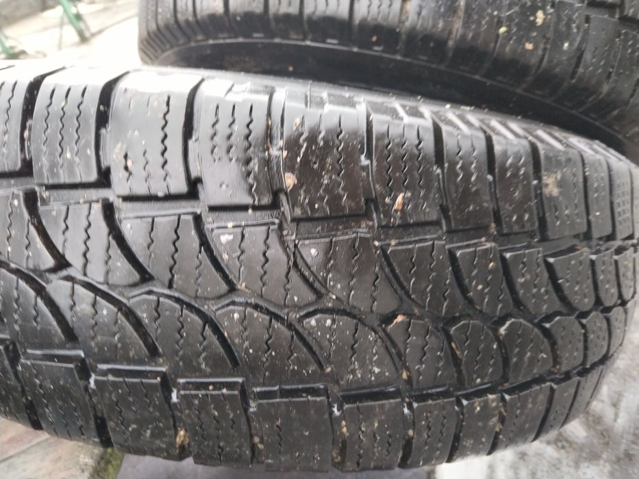 Cauciuri iarna 225 70 15c