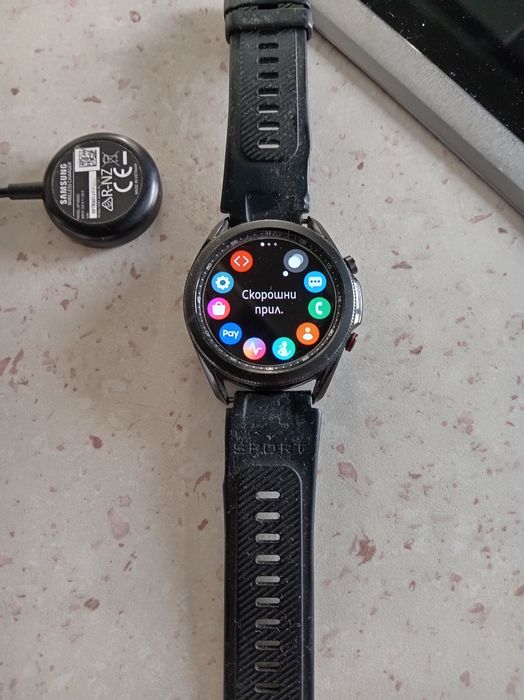 Смарт часовник Samsung