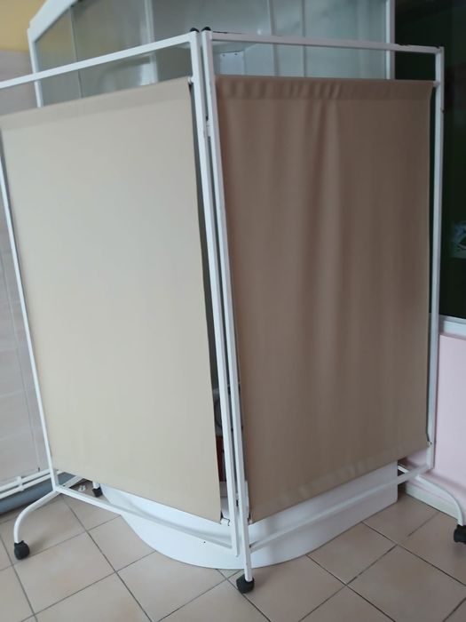 Продам кушетки,  ширма