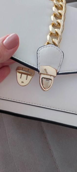 Geantă stil clasic-casual