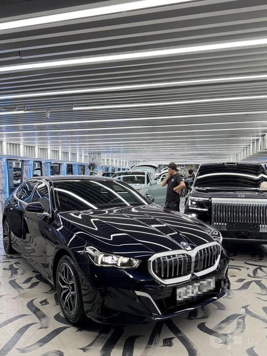 BMW i5 eDrive35L  Насия. савдога. берилади