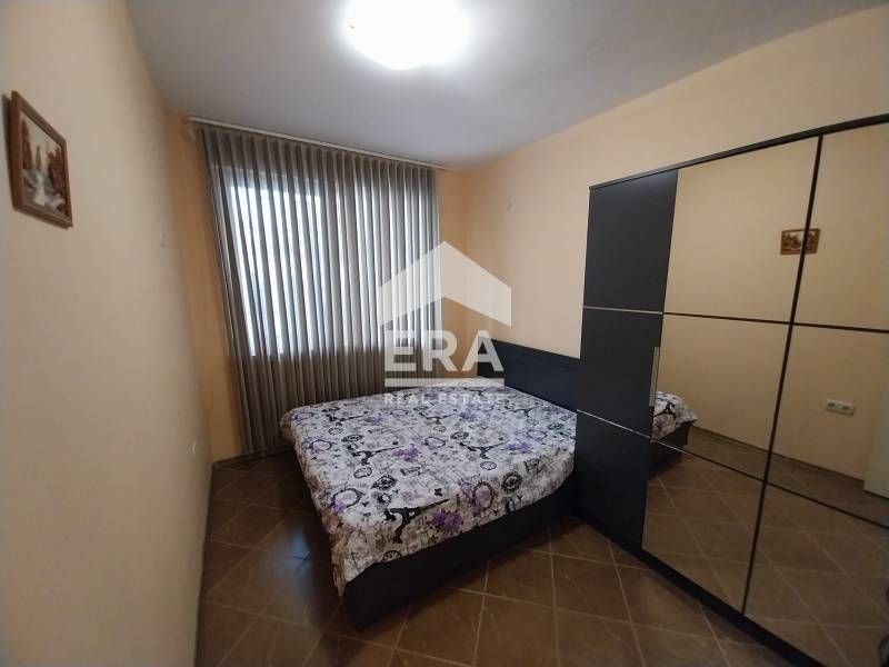 Дава се под наем Двустаен апартамент в Варна, Възраждане 1 - 45 кв.м за 306 € - Снимка #2