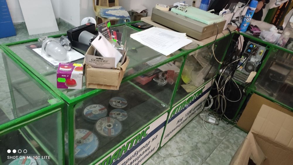 Щанд / рафт / стелаж за магазин