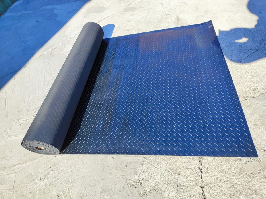 Елочное рулонное покрытие