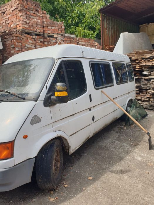 Ford Transit 130 Microbuz