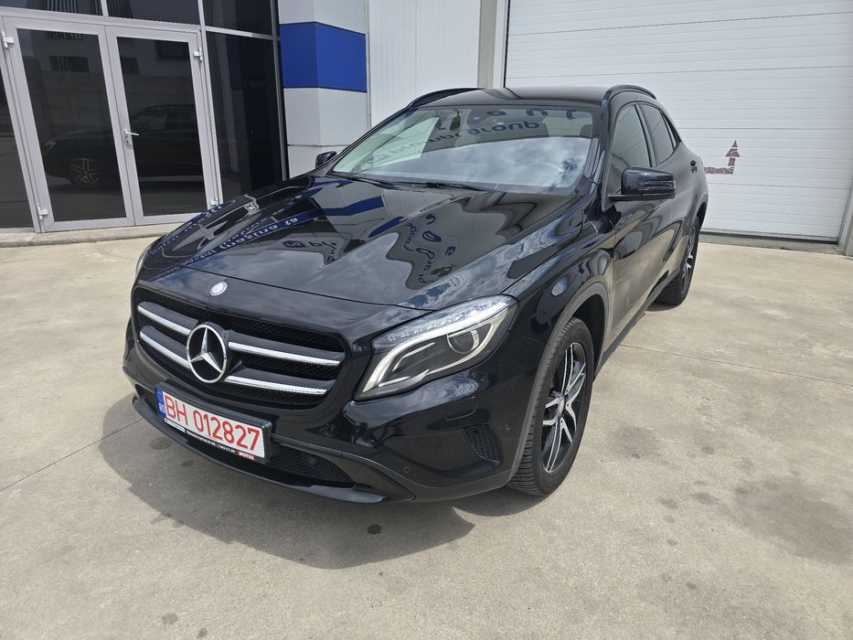 MERCEDES-BENZ GLA 2016