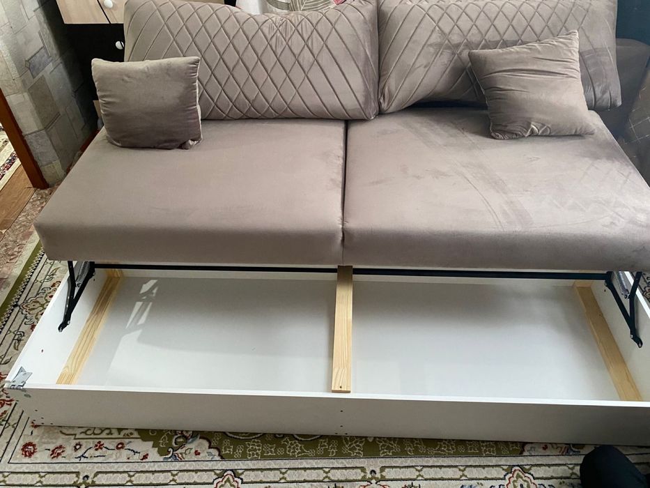 Диван еврокнижка