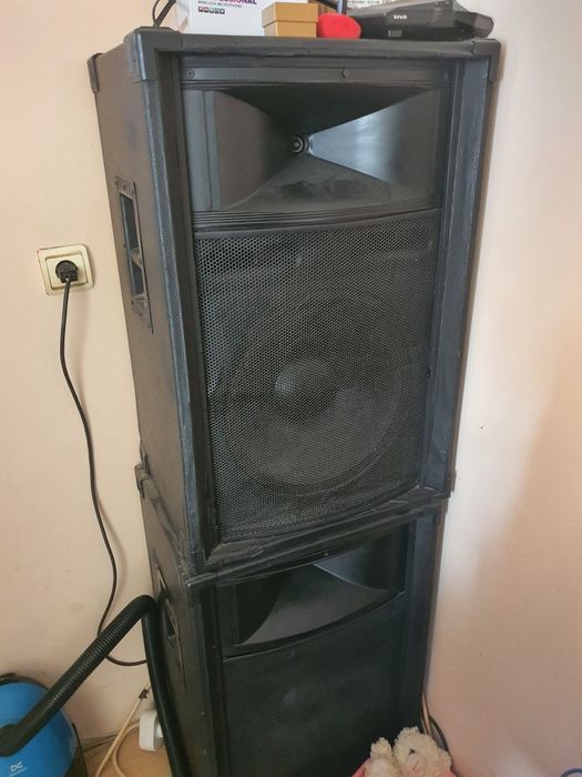 Колони усилвател пулт