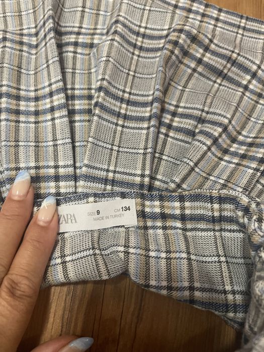 Плесирана пола Зара