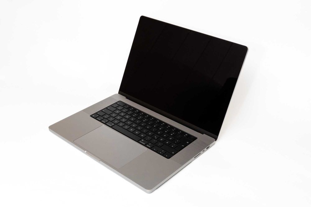 Apple MacBook Pro 16" - M3 Max / 48GB RAM / 1TB - Гаранция