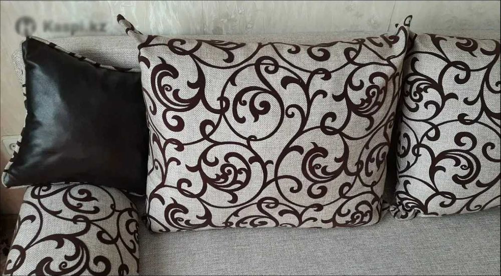 Продам диван (еврокнижка)