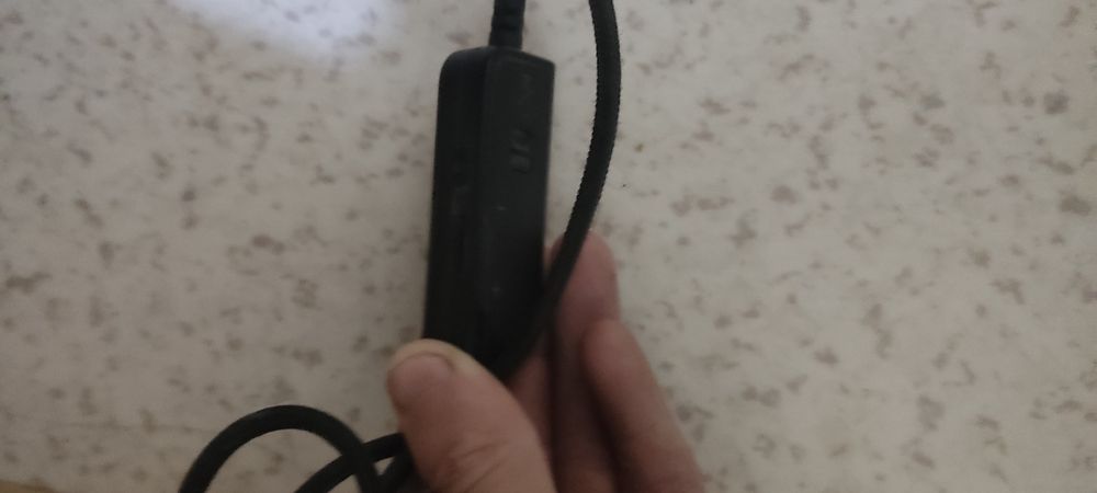 Продам наушники Reddragon pandora