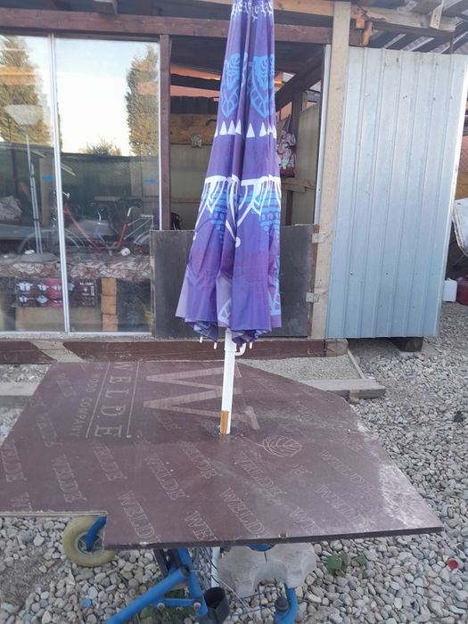 Masa exterior cu roti