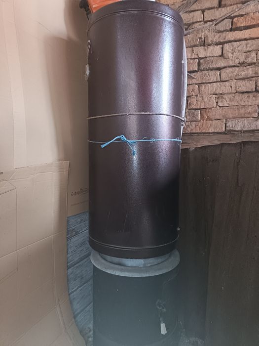 Vând Boiler 90 l