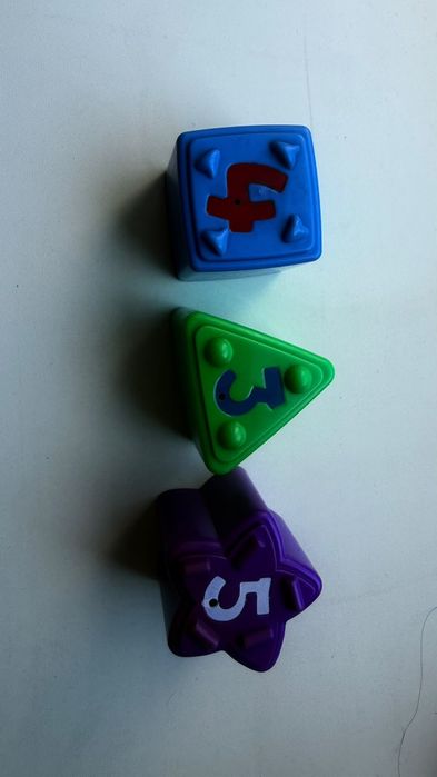 Игрушка развивашка