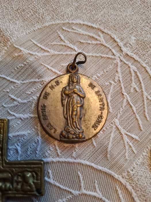 Старинни кръстове медальони