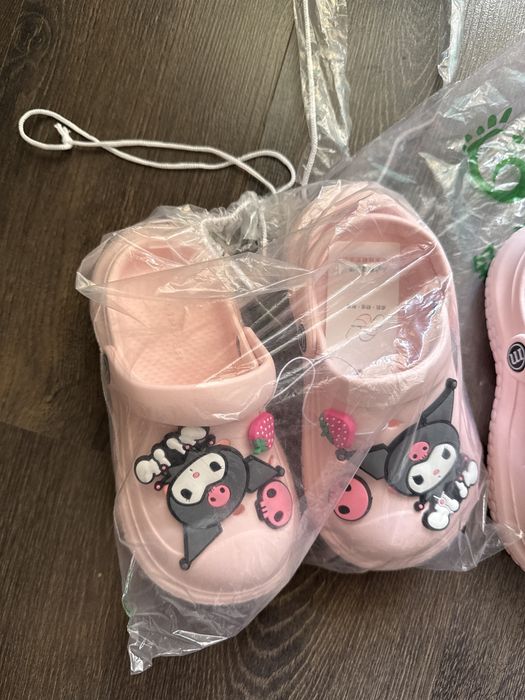 Продам кроксы для девочек