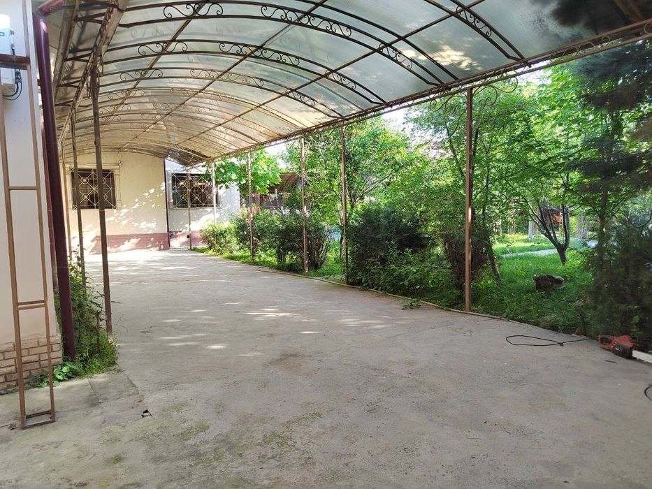 Продается дом, 12 соток. (вл.8)
