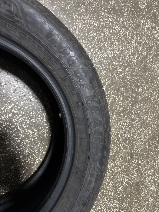 Set 4 anvelope vară Goodyear 225/55 R17 101W EfficientGrip