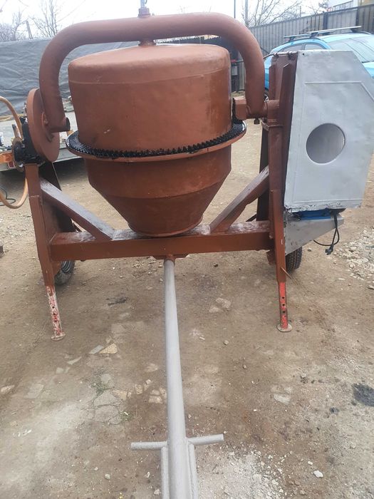 Betoniera  mare 500l tractabila hibrida motor benzina/electric 3,5kw