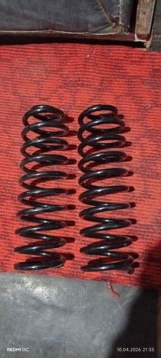 Продам пружины заднее на пассат