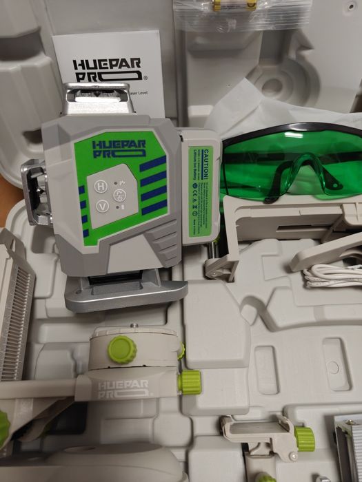 ПРОФЕСИОНАЛЕН 4D Лазерен Нивелир Huepar ZK04CG – 16 Линии