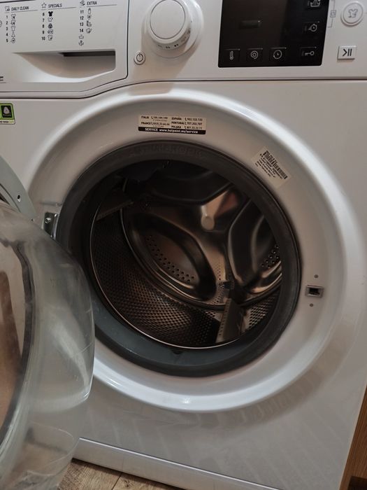 Пералня ARISTON Hotpoint