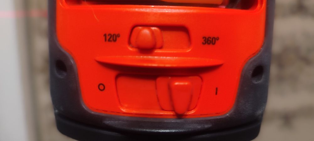 Лазерный уровень Black Decker Lzr4