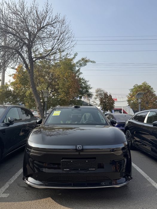 Zeekr 7x 2025yilgi yangi moshina