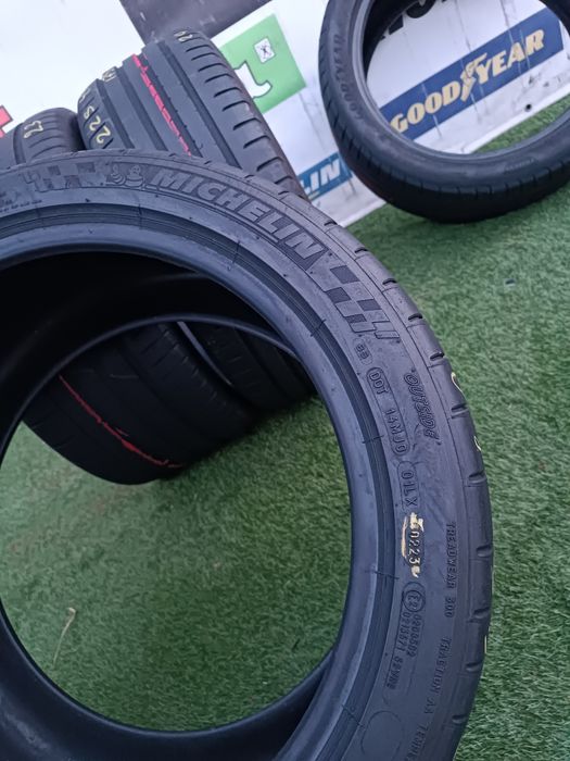 255.40.18-225.45.18 2x Michelin 2x Goodyear