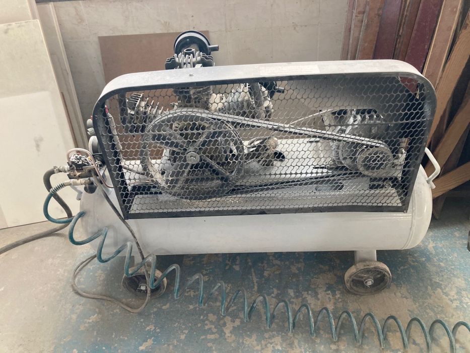 Продается станки мебели