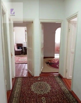 Продается 3 х комнатная квартира Азиз бозор Кирпичный