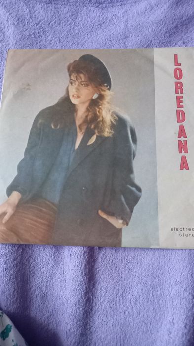 Vand placi vinil/ pick-up originale infoliate din colecția personala