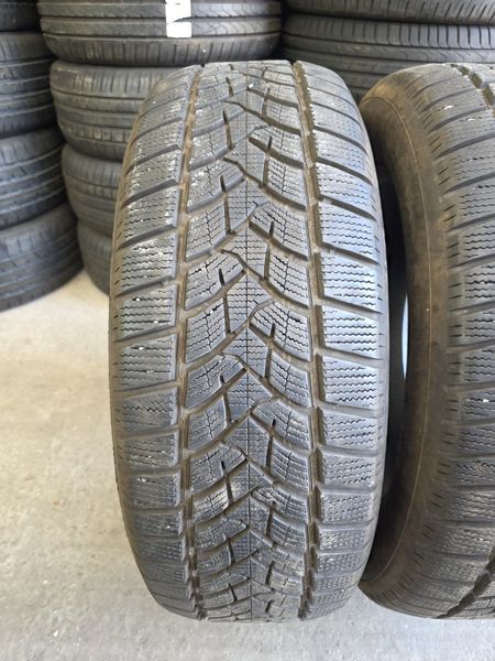 235/60/18 DUNLOP 2бр