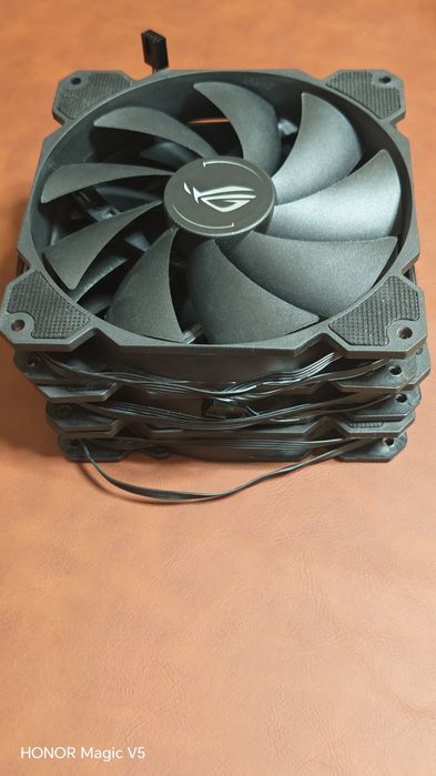 Set 3 Ventilatoare Asus ROG 140mm (1402SL.12S, DC 12V, 0.3A, 1400RPM)