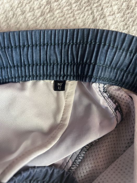 Детски бански quick silver ! 2 броя.