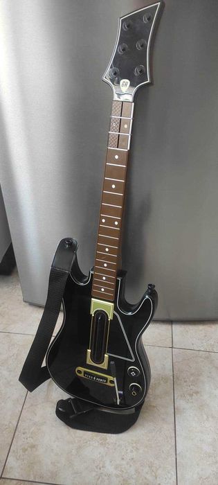 Китара - Guitar Hero Live